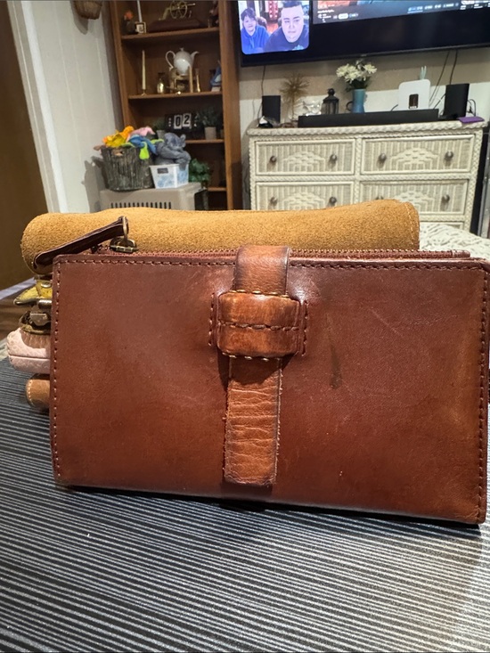 Lucky Brand Handbags - Lucky Brand Brown Leather Men's Wallet Clutch